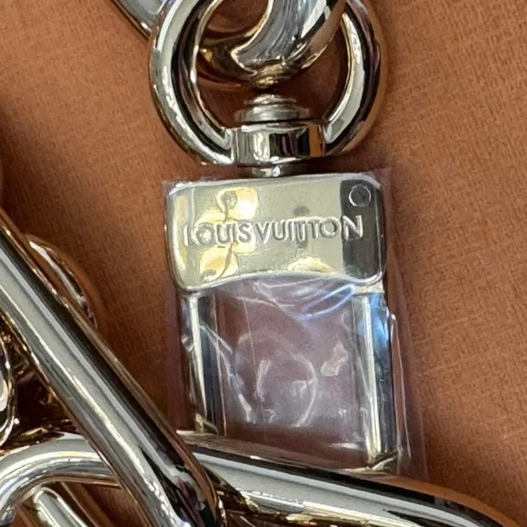 ** LOUIS VUITTON ** MURAKAMI COLLECTION ** BRAND NEW ** LV X TM COUSSIN PM ** - Picture 5 of 7